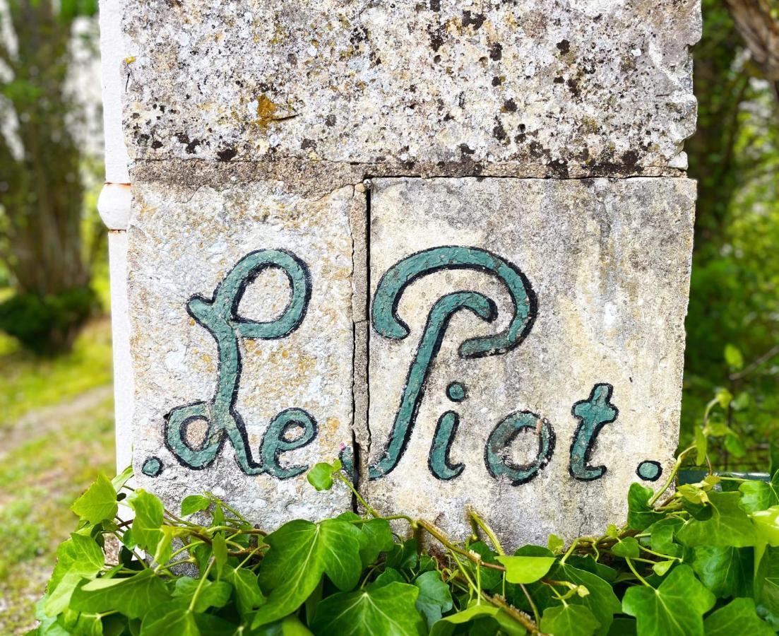 مبيت وإفطار Fleurance Petit Chateau Le Piot المظهر الخارجي الصورة