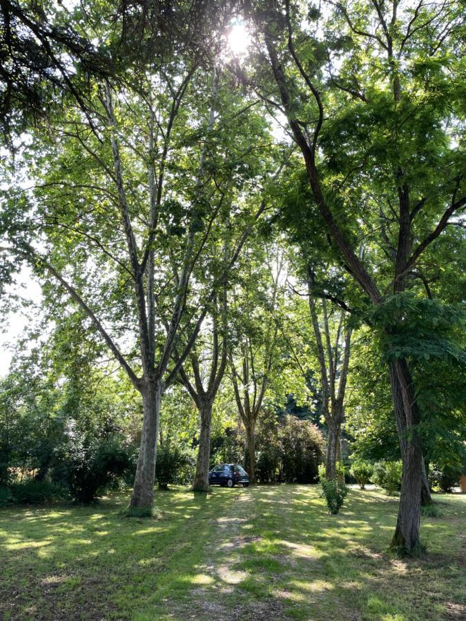 مبيت وإفطار Fleurance Petit Chateau Le Piot المظهر الخارجي الصورة