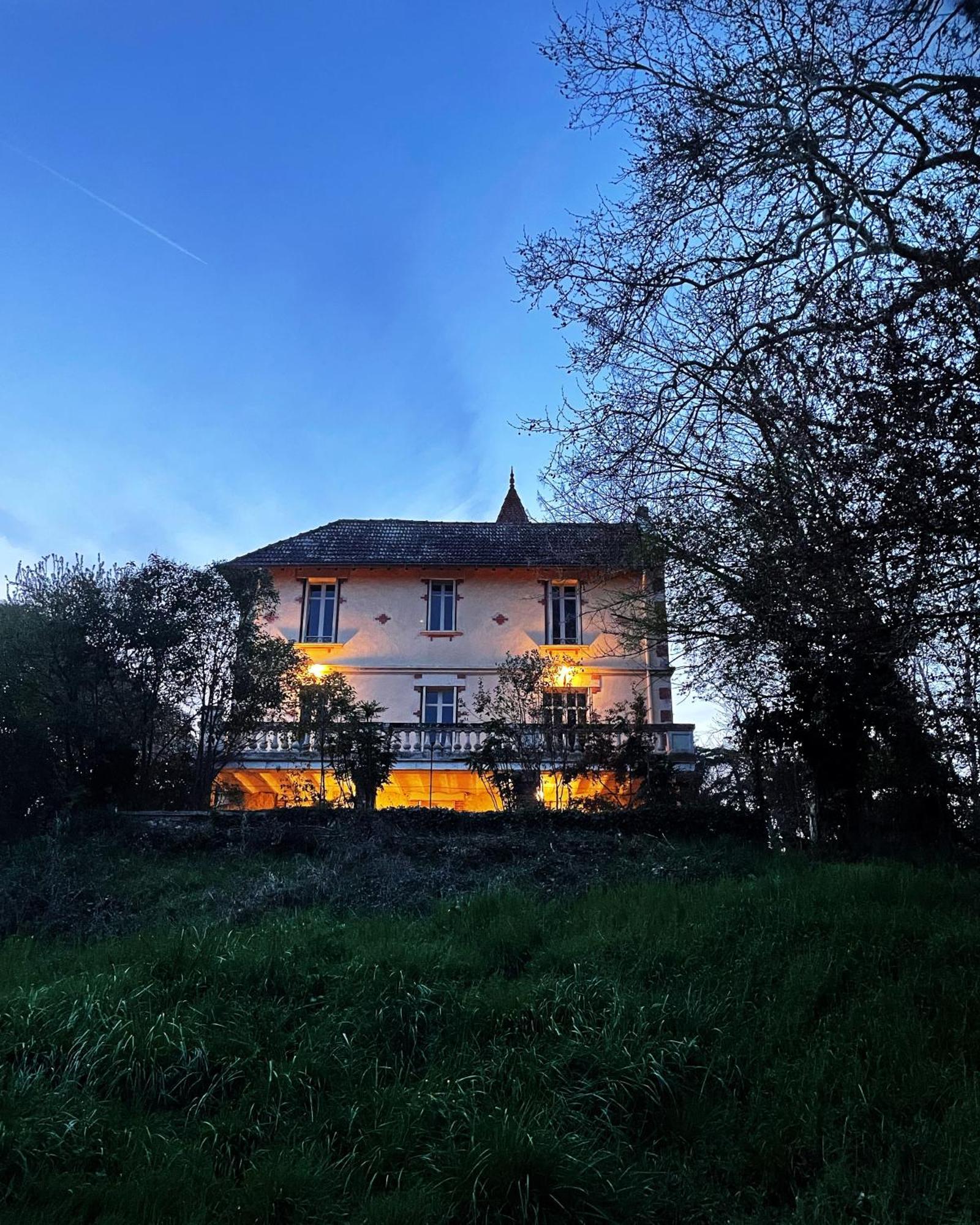 مبيت وإفطار Fleurance Petit Chateau Le Piot المظهر الخارجي الصورة